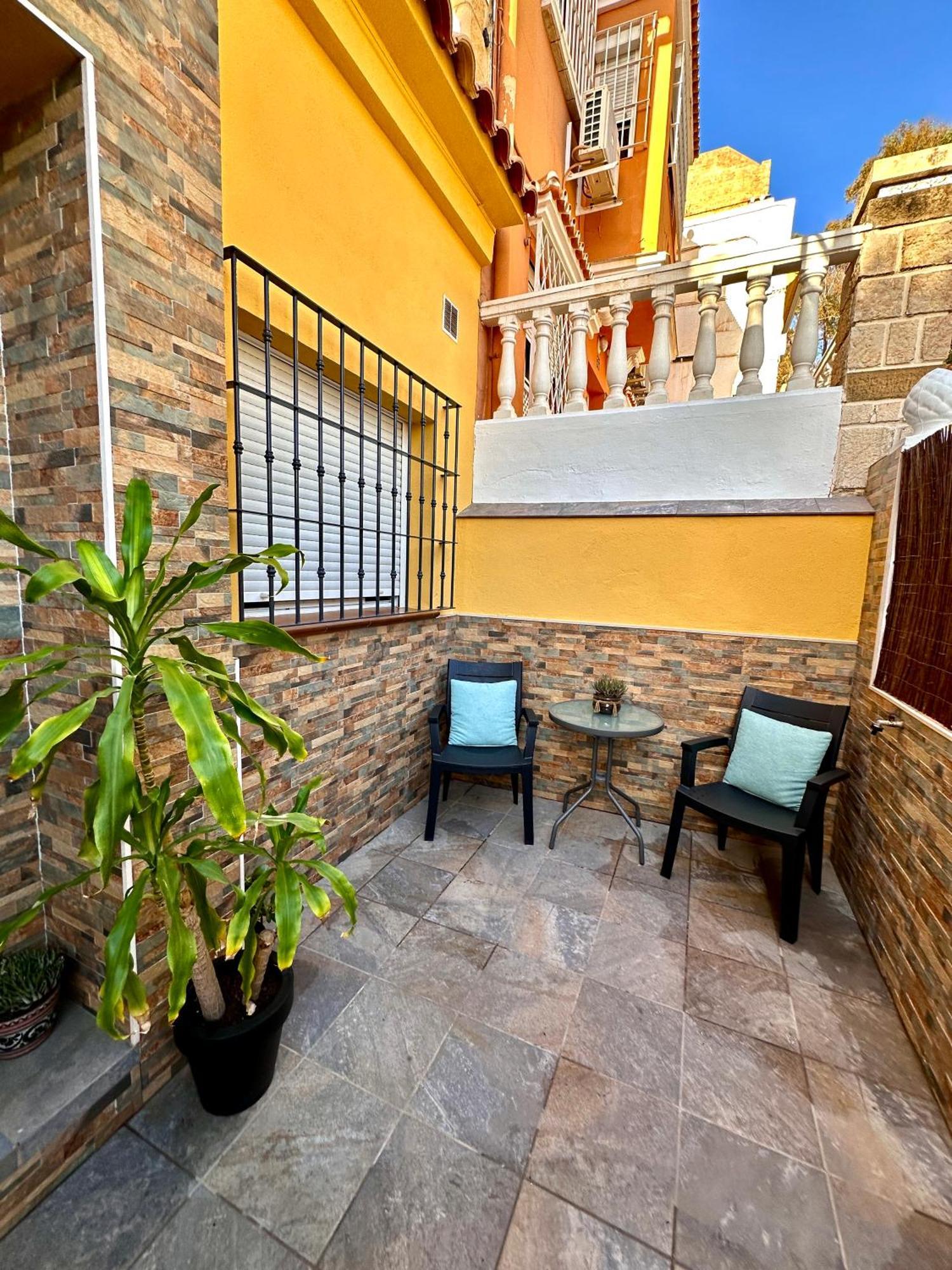 The House In Toquero Solarium Views To The Alcazaba Hébergement de vacances *